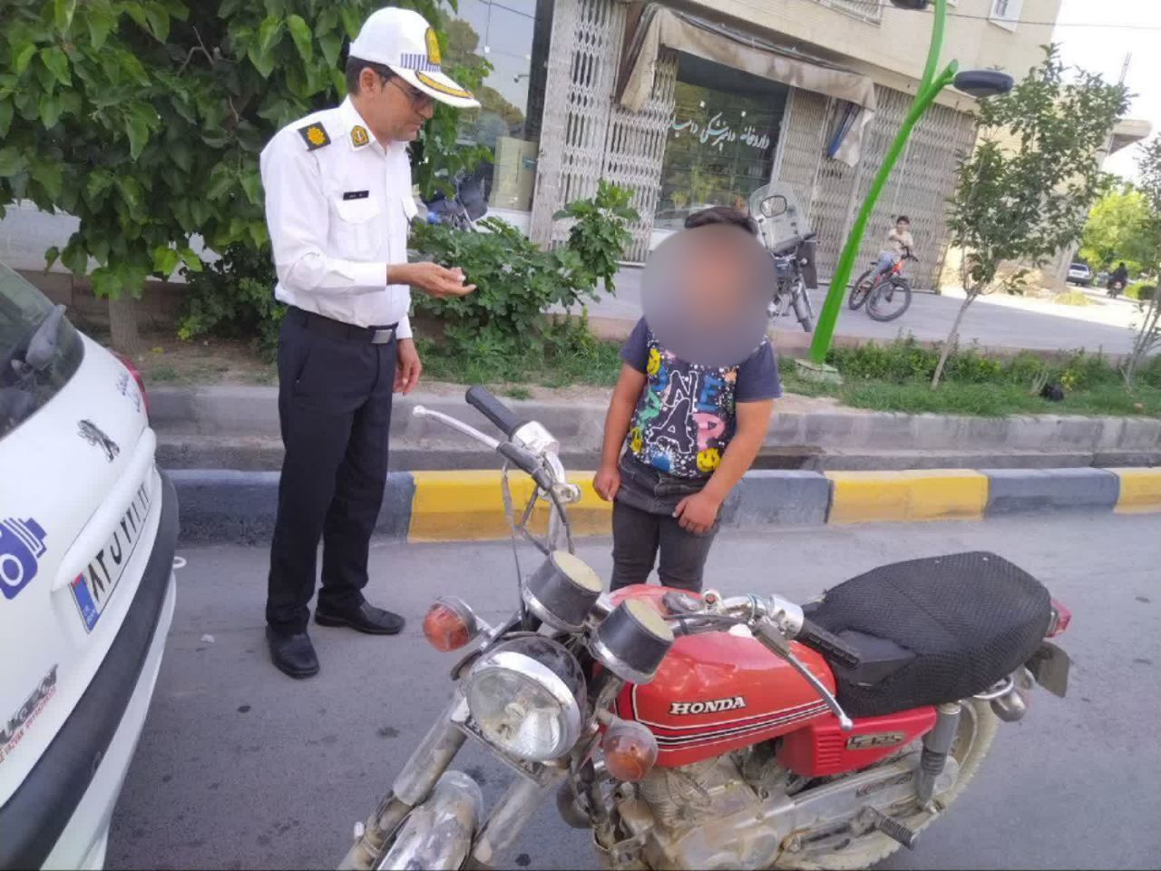 توقیف موتور سیکلت با راننده ۹ ساله در اصفهان