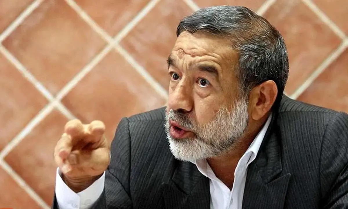 ادعای نماینده مجلس: پیامک‌های حجاب تذکر ساده بوده و منع قانونی هم ندارد!