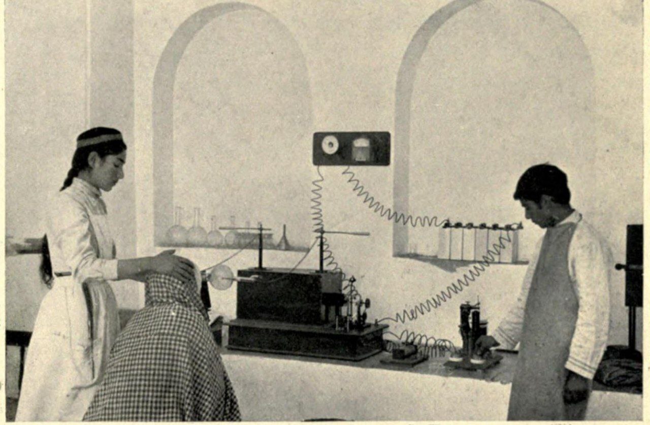 استفاده از اشعه ایکس در بیمارستان جلفای اصفهان در دوره قاجار بیمارستان جلفای اصفهان