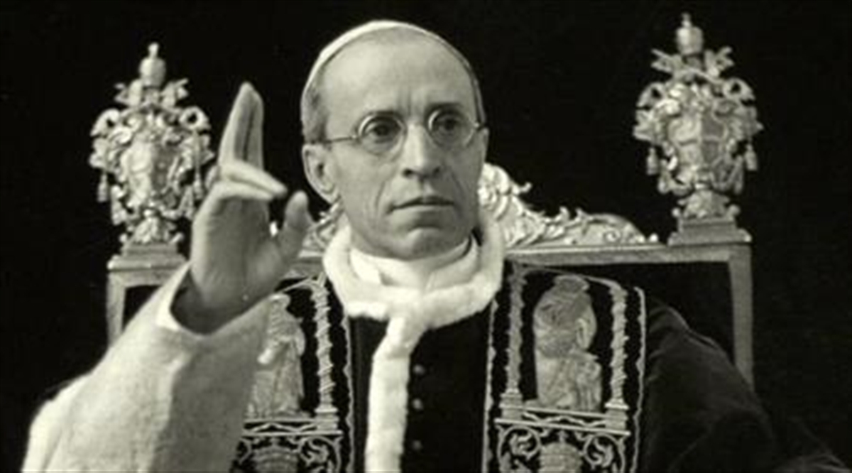 پاپ پیوس دوازدهم؛ مردی که در میان دو دیکتاتور گرفتار شد