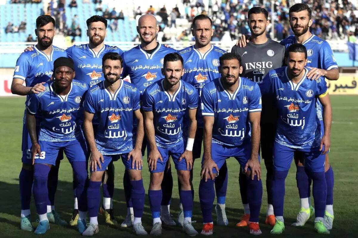 دو بازیکن آبی پوش اخراج شدند