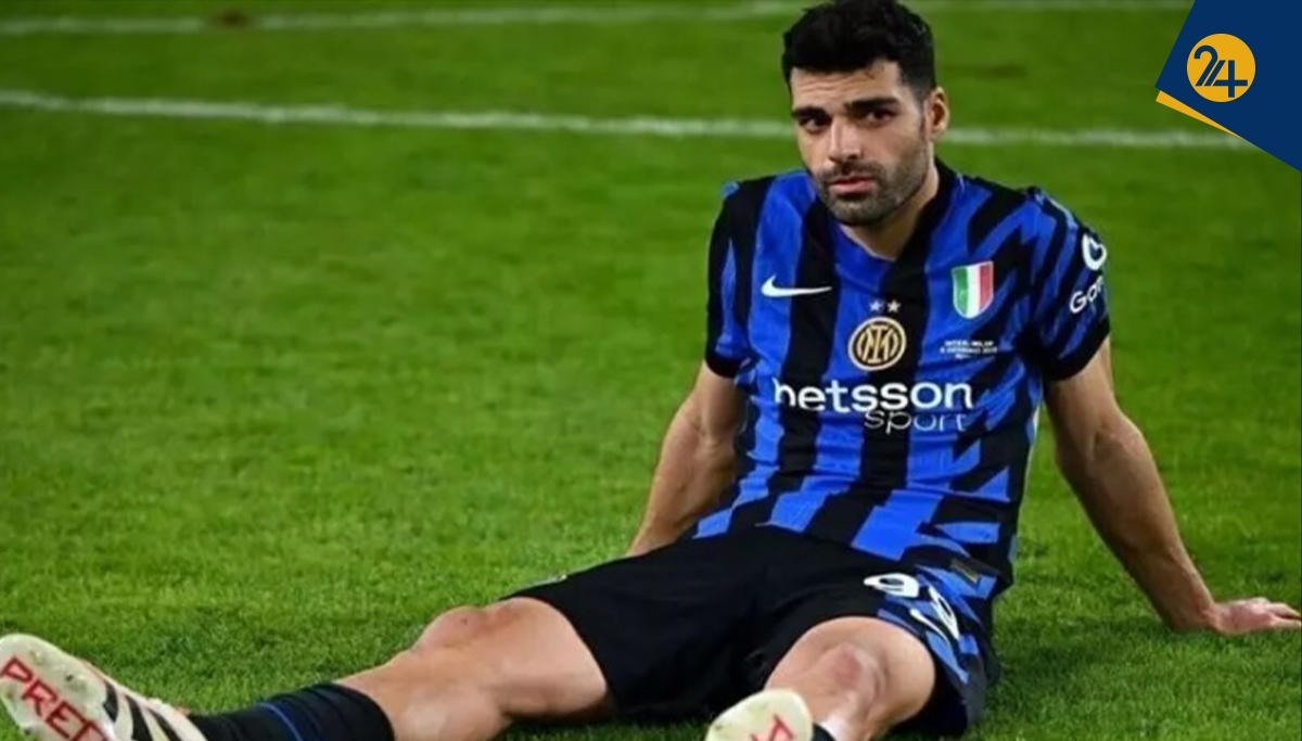 مگر طارمی، تخت جمشید است که انتقاد از او تخریب سرمایه ملی قلمداد شود؟