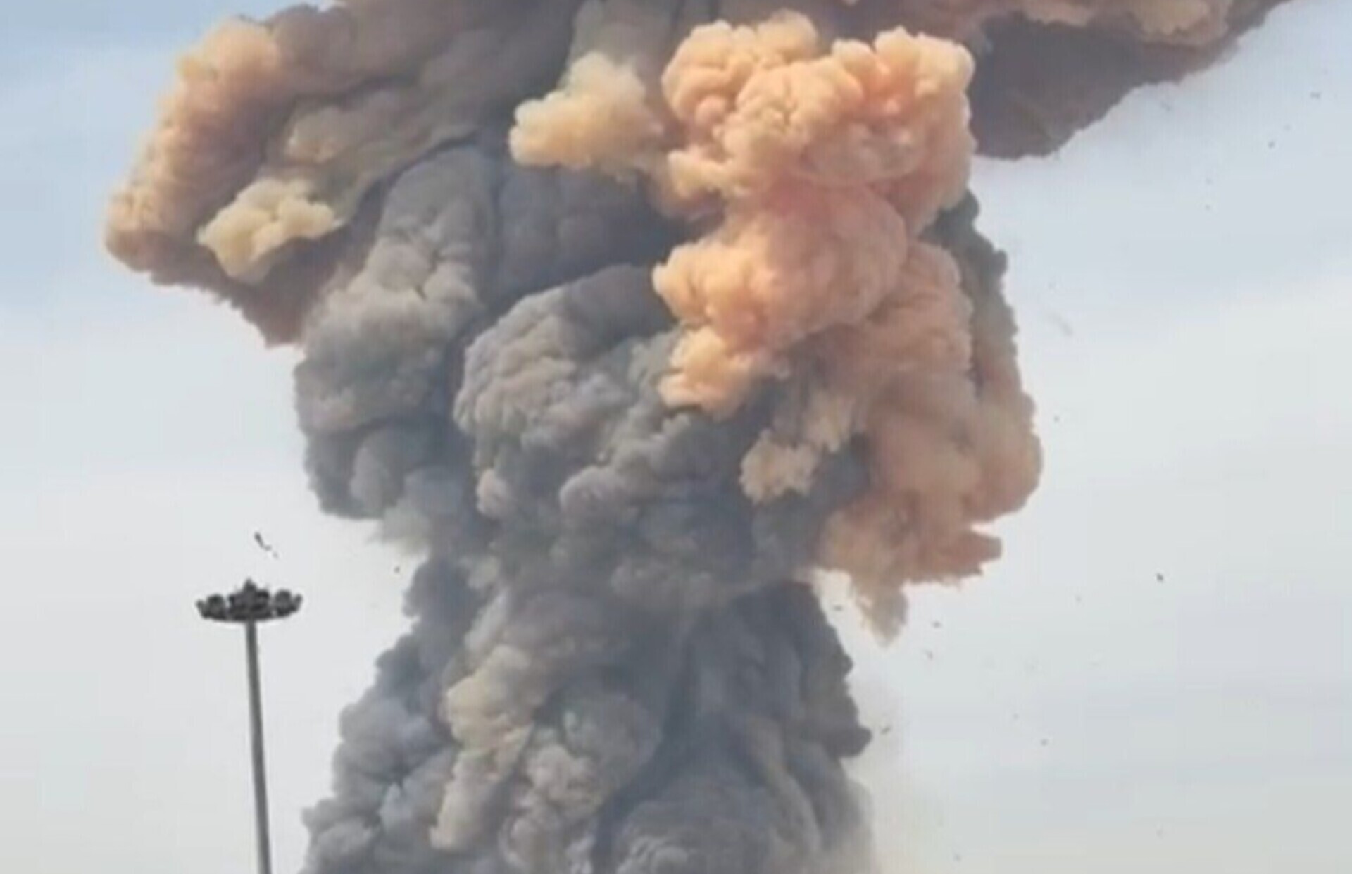 افزایش شمار مجروحان انفجار بندر شهید رجایی به ۷۰۰ تن