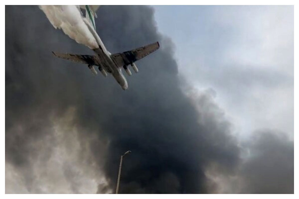 ببینید| ویدئویی از پرواز ایلیوشین سپاه بر فراز آتش بندر رجایی