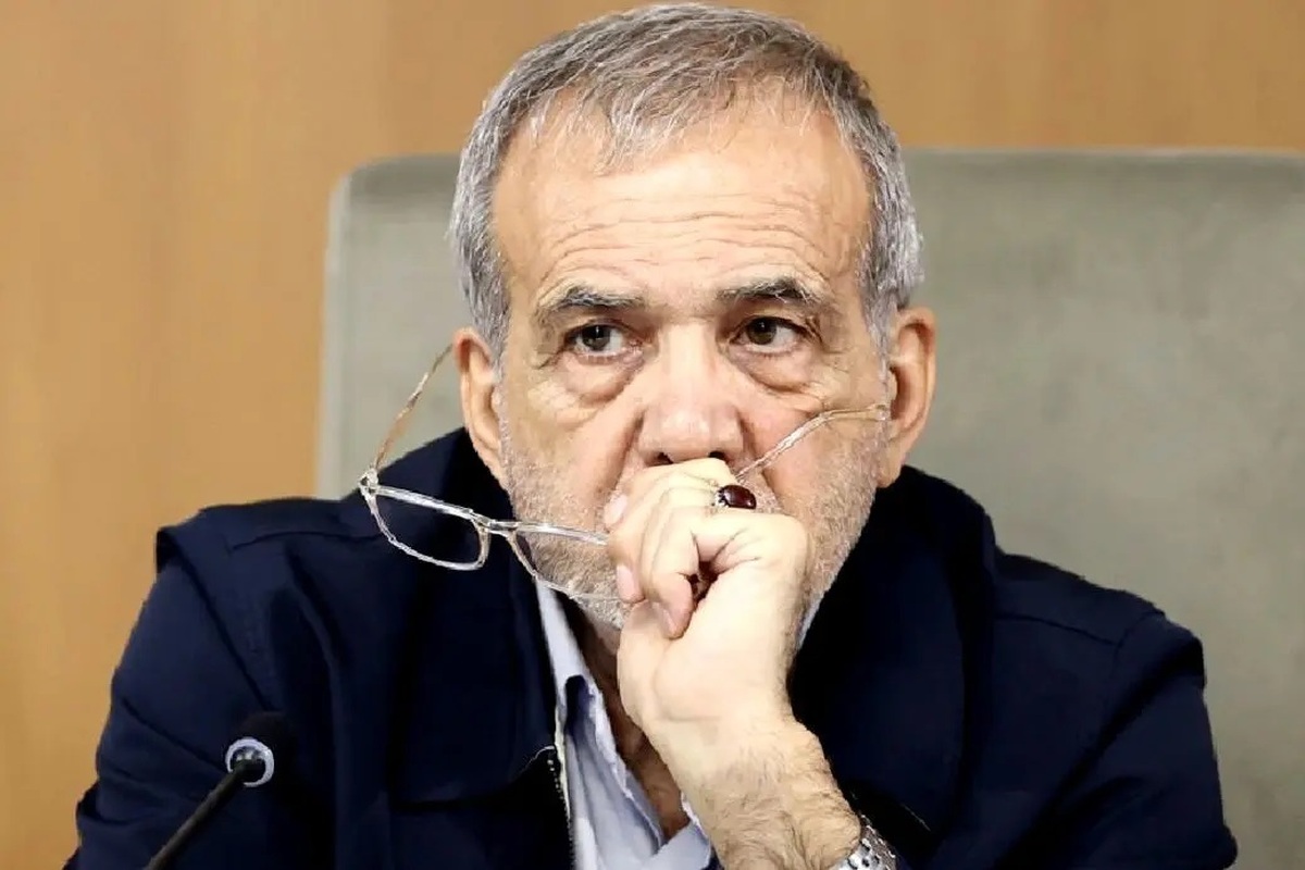 ببینید| عیادت رئیس جمهور از مجروحان انفجار بندرعباس