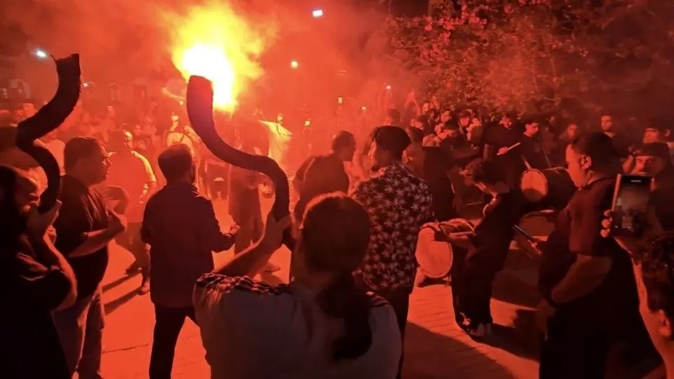 ببینید| عزاداری بوشهری‌ها در اختتامیه فستیوال کوچه