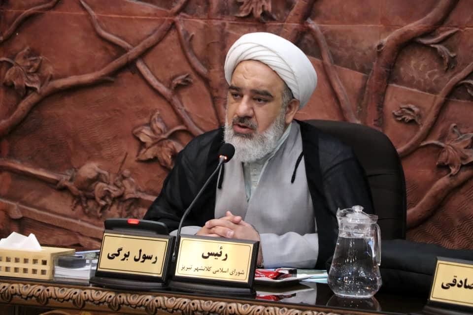 عضو شورای شهر تبریز: به بازیکنان خارجی تراکتور، عنوان شهروند افتخاری بدهیم!