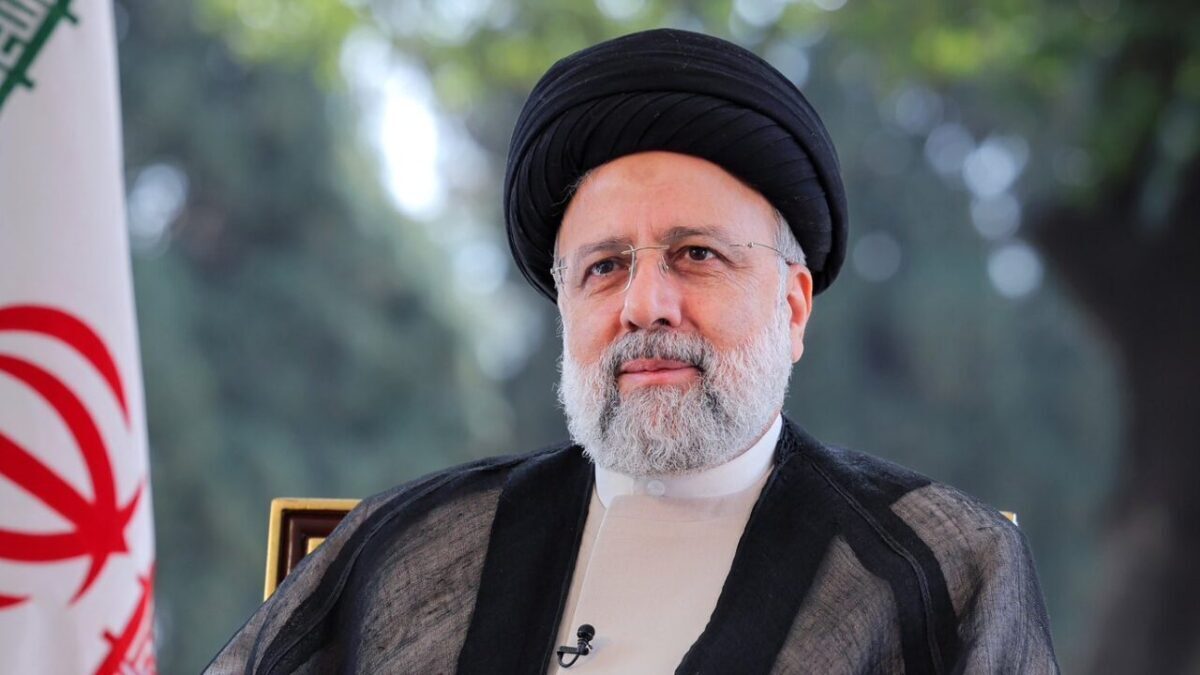 عکس‌های کمتر دیده شده از نوجوانی و جوانی شهید رئیسی