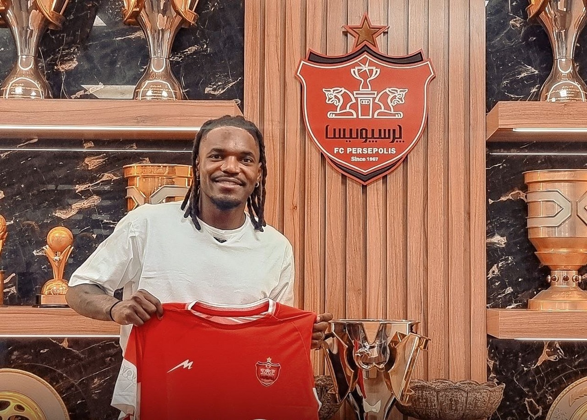 ماجرای انتقال پرهزینه بیفوما به پرسپولیس