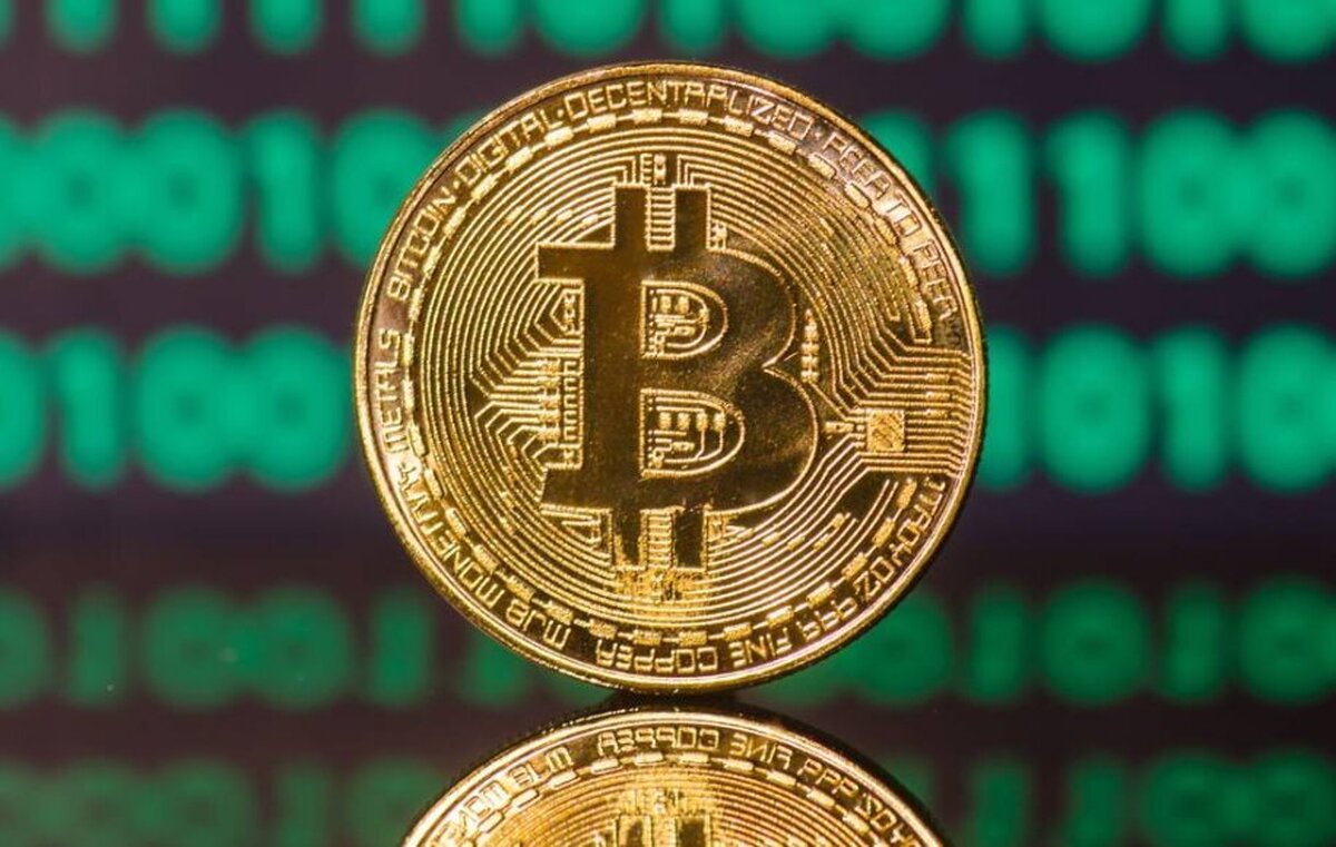 بیت‌کوین در پایین‌ترین سطح ۱۵ روزه قرار گرفت