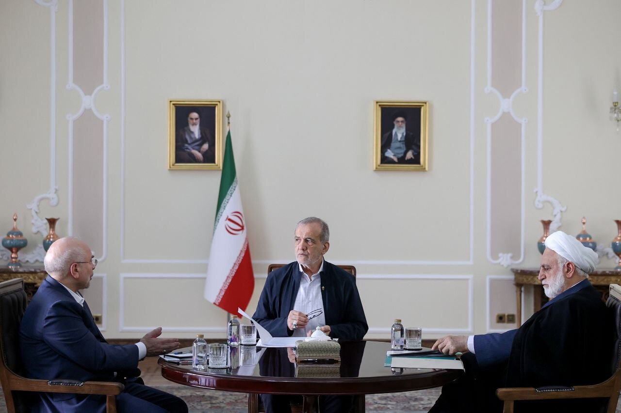 نشست مشترک سران قوا در نهاد ریاست جمهوری نشست مشترک سران قوا در نهاد ریاست جمهوری