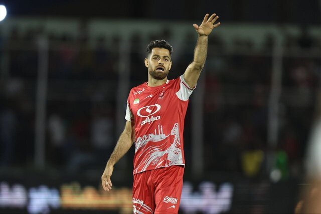 پورعلی‌گنجی با پرسپولیس تمدید کرد