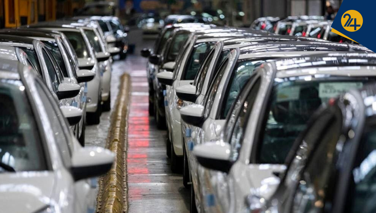 آیا ایران خودرو می تواند عرضه را متوقف کند؟ | حاجی دلیگانی: واگذاری ایران خودرو غیرقانونی بود | قوه قضاییه و وزارت صمت و سازمان تعزیرات ورود کنند