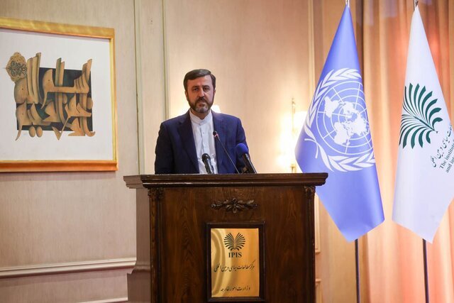 مذاکرات در سر بالایی! | واکنش جدی غریبآبادی به تهدیدهای آمریکا مذاکرات در سر بالایی! | واکنش جدی غریبآبادی به تهدیدهای آمریکا