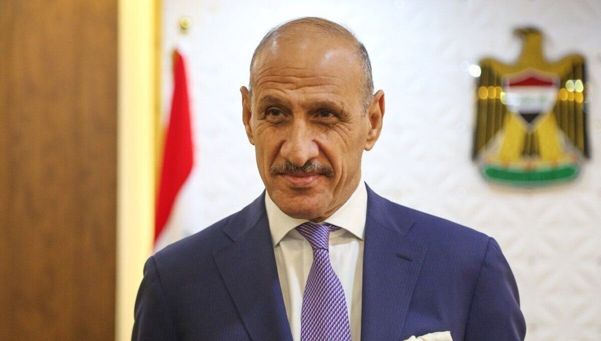 ببینید| حمله رئیس فدراسیون فوتبال عراق به خبرنگاران!