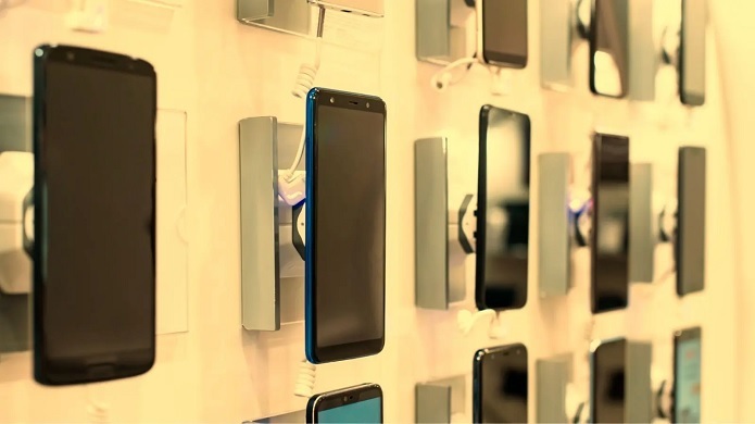 با کاهش قدرت خرید، مردم به چه روش‌هایی برای خرید گوشی روی آورده‌اند؟