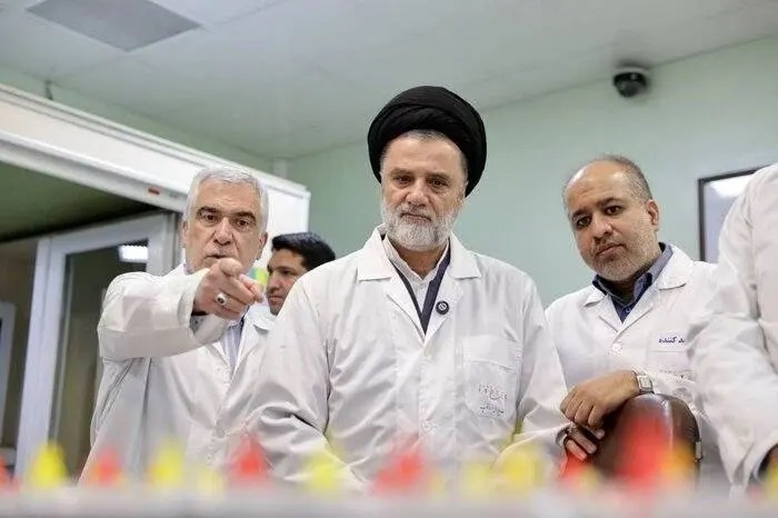 بازدید اعضای کمیسیون امنیت ملی مجلس از راکتور تحقیقاتی تهران بازدید اعضای کمیسیون امنیت ملی مجلس از راکتور تحقیقاتی تهران