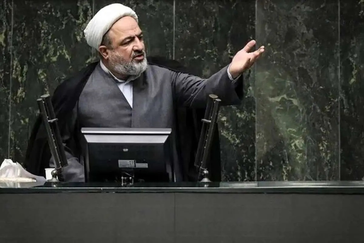 ببینید| رسایی: وزیر پیشنهادی اقتصاد هم مشکل ظریف را دارد