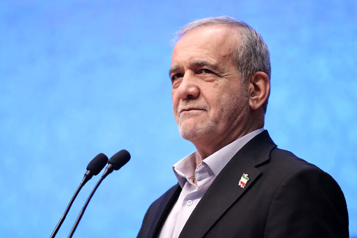 پزشکیان: اقدامات آمریکا و اروپا برای توقف روند توسعه ایران، راه به جایی نخواهد برد پزشکیان: اقدامات آمریکا و اروپا برای توقف روند توسعه ایران، راه به جایی نخواهد برد