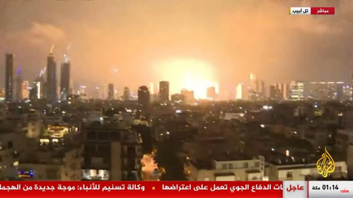 فرود موشک‌های ایرانی در اسرائیل