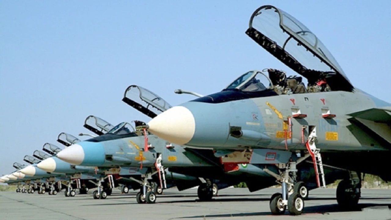 ببینید| فیلم انهدام جنگنده های اف-۱۴ تامکت ایران توسط نیروی هوایی اسرائیل