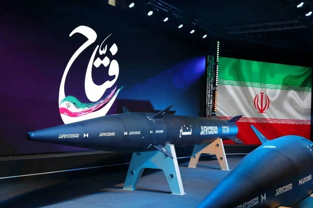 مقایسه موشکهای فتاح ۱ و ۲ مقایسه موشکهای فتاح ۱ و ۲