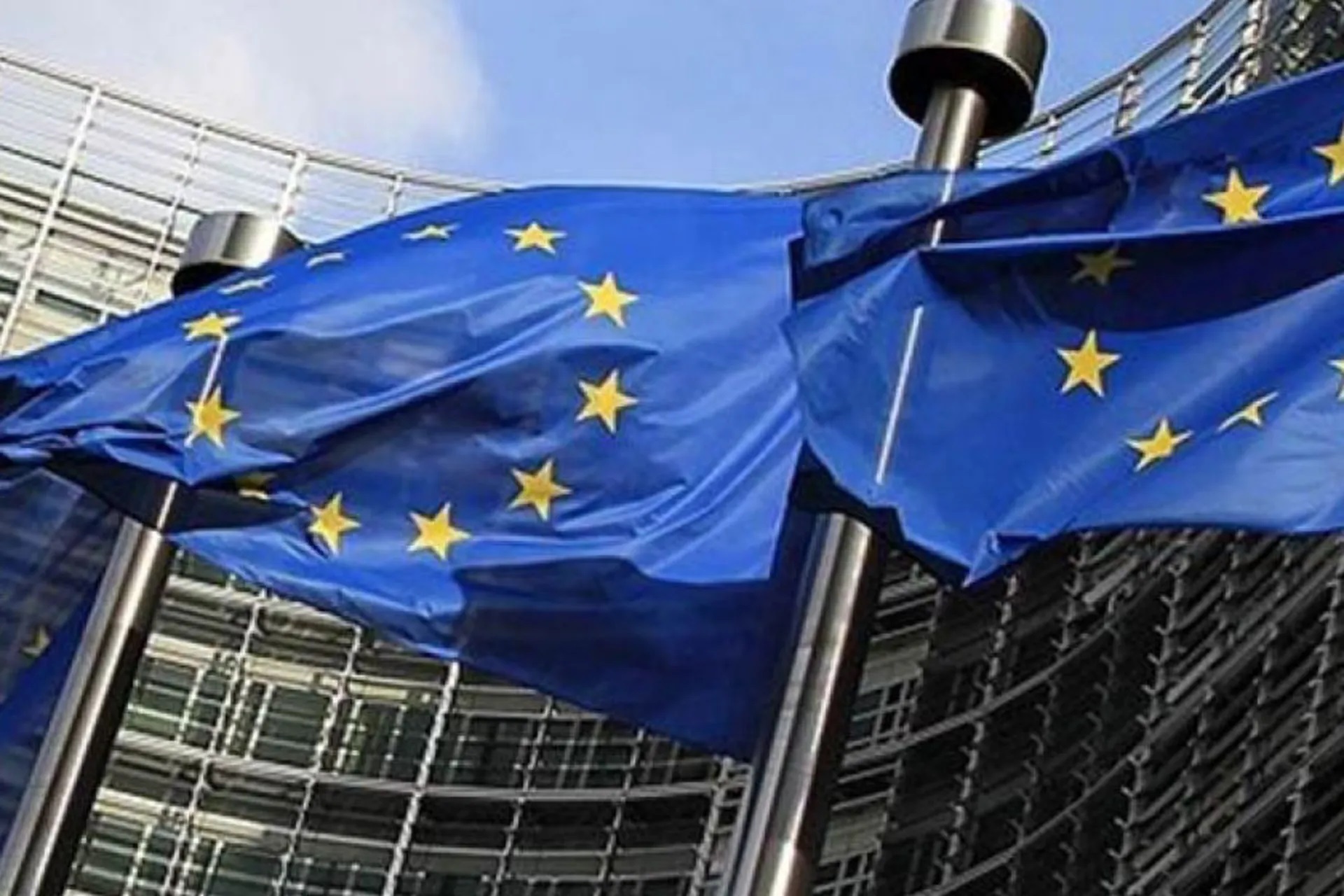 اتحادیه اروپا: حملات اسرائیل ممکن است مانع توسعه برنامه هسته‌ای ایران شود، اما آن را از بین نمی‌برد