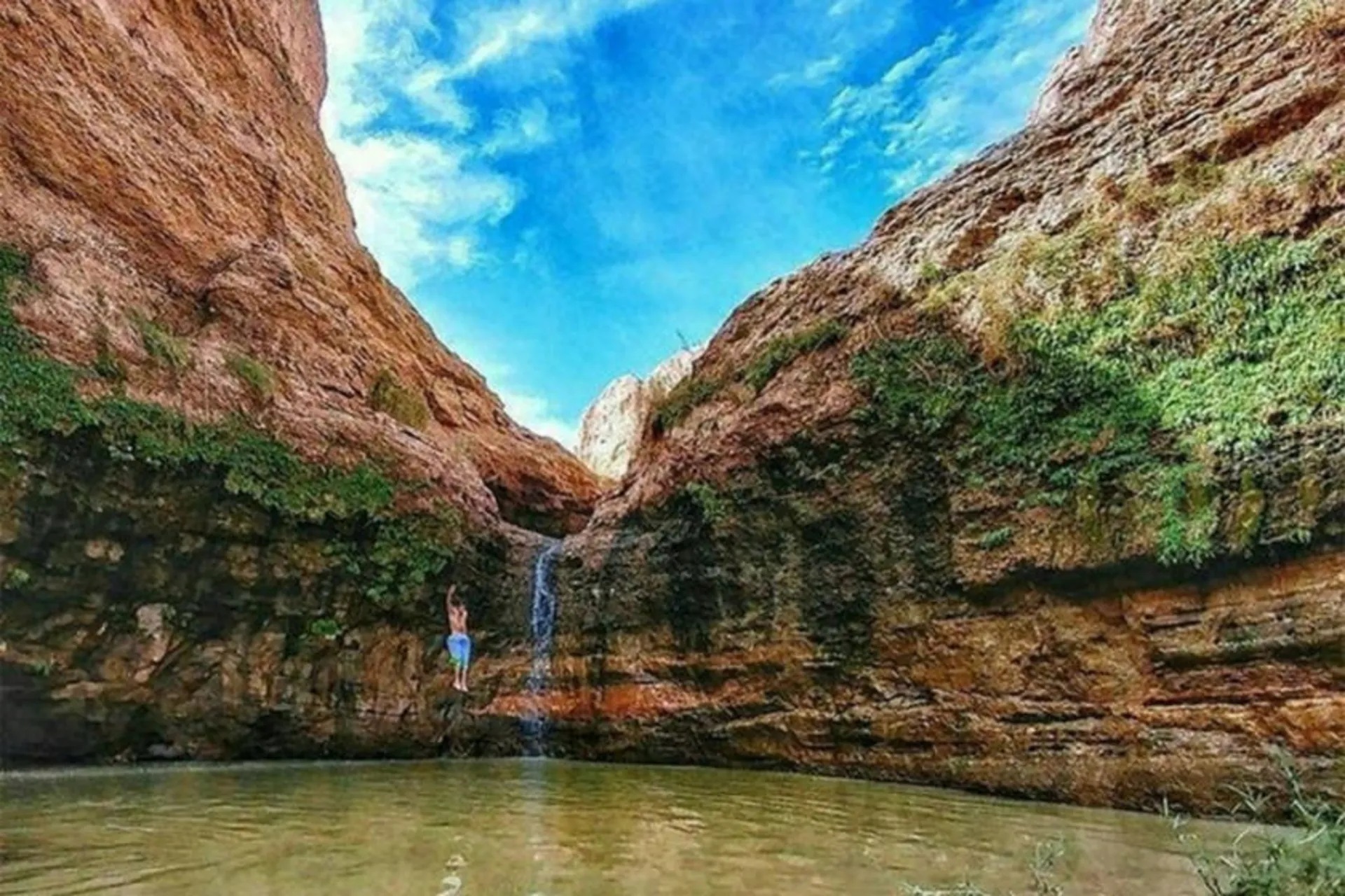 ببینید| بهشتی عجیب وسط کویر کرمان