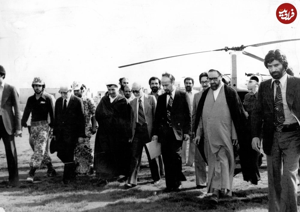 هاشمی رفسنجانی در کنار مطهری، بازرگان و بنی صدر سال ۵۹ +عکس