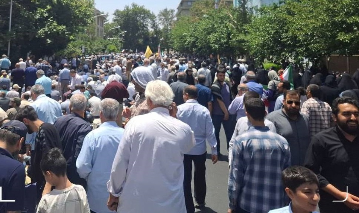 ببینید| ویدئویی از حضور مردم در نماز جمعه امروز تهران