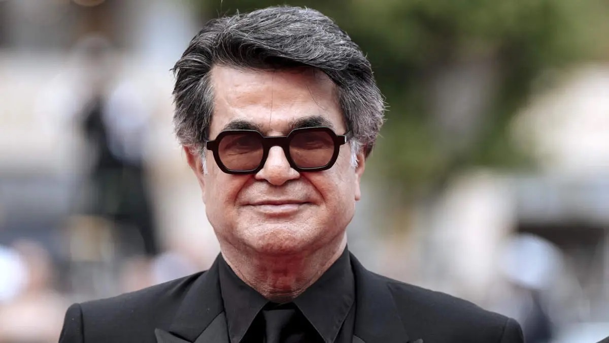 ببینید| استقبال گرم از جعفر پناهی در هنگام ورود به تهران