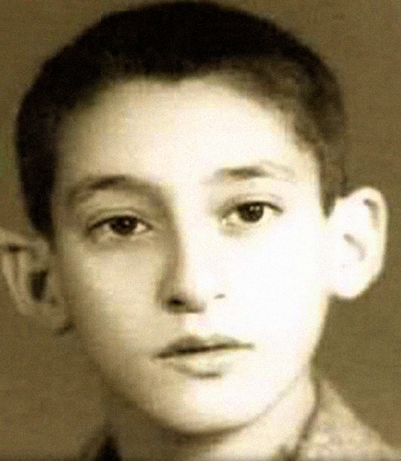 مجموعهای جالب و دیده نشده از خردسالی داریوش و ابی! +تصاویر ابراهیم حامدی