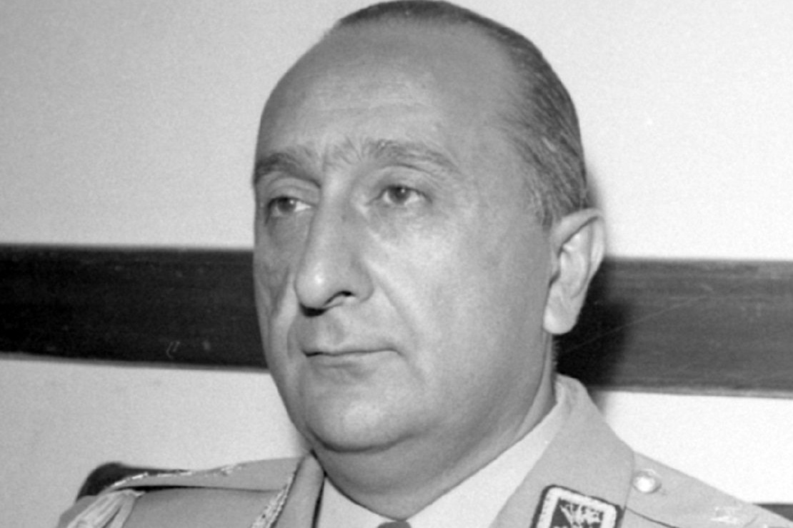 نعمتالله نصیری، رئیس ساواک در دفتر کارش؛ دهه ۵۰ +عکس نعمتالله نصیری، رئیس ساواک در دفتر کارش؛ دهه ۵۰ +عکس