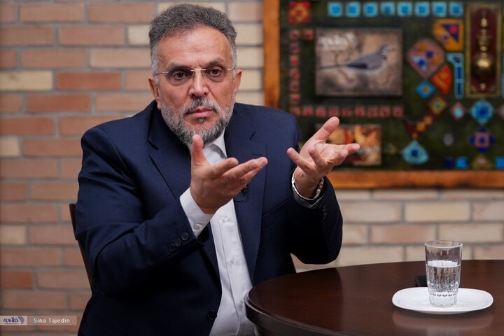 حمله تند یک نماینده سابق به وزارت خارجه؛ به تنظیمات کارخانه سیستم «پهلوی» برگشتهاید محمود عباس زاده مشکینی