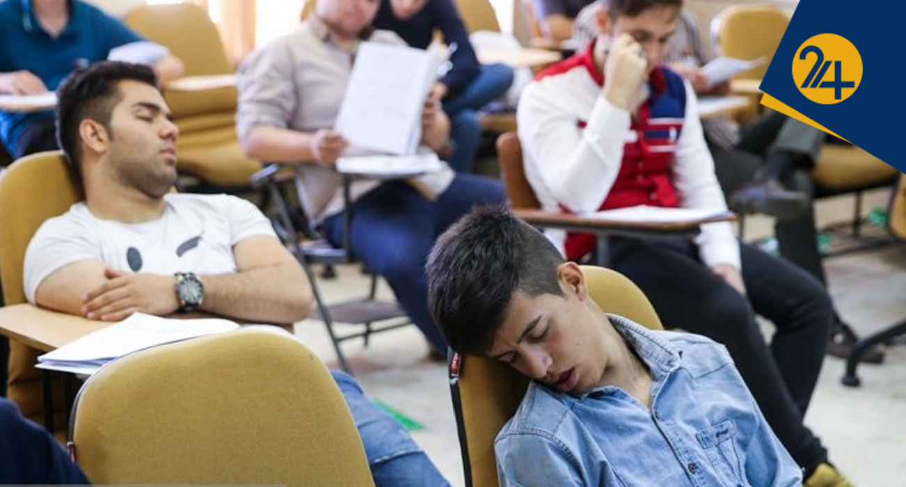 چرا میانگین معدل دانشآموزان کشور اینقدر پایین است؟ | آموزش و پرورش با یک دوره ۶ ماهه دبیر تربیت میکند و معلمان کیفیت لازم را ندارند چرا میانگین معدل دانشآموزان کشور اینقدر پایین است؟ | آموزش و پرورش با یک دوره ۶ ماهه دبیر تربیت میکند و معلمان کیفیت لازم را ندارند