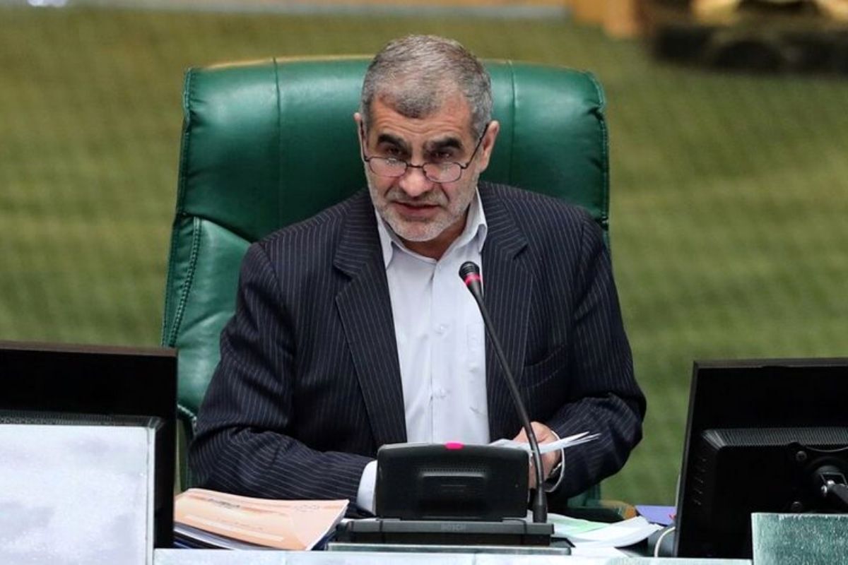 واکنش نیکزاد به سیلی زدن عنابستانی به سرباز: به شأن مجلس اهانت شد عذرخواهی کنید! واکنش نیکزاد به سیلی زدن عنابستانی به سرباز: به شأن مجلس اهانت شد عذرخواهی کنید!