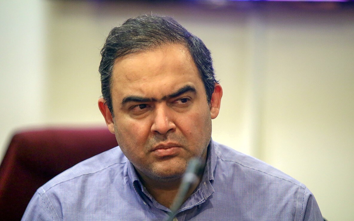 واکنش توییتر دهباشی به آزادی قاسیمان: روابط دوستانه دیپلماتیک نبود، آزادی را در خوابتان هم نمیدیدید! حسین دهباشی