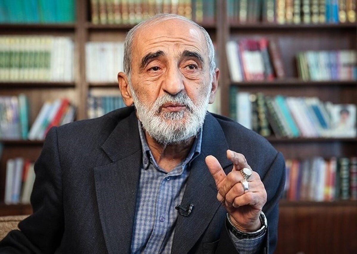 حسین شریعتمداری: کوک‌کردن ساز مذاکره با آمریکا، اگر «خیانت» هم نباشد، «حماقت» است