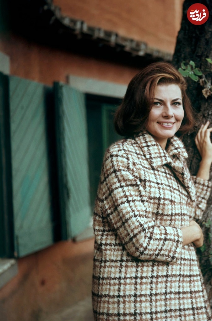 عکسی از ثریا همسر دوم محمدرضا پهلوی؛ سال ۱۳۳۸ در اروپا