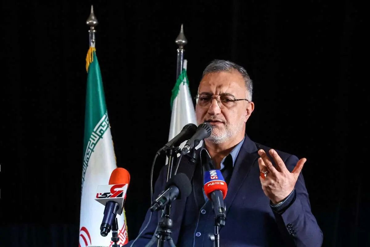 زاکانی: تا شب گذشته ۱۸۰ خانوار و ۵۵۱ نفر، در ۷ هتل مستقر شدند زاکانی