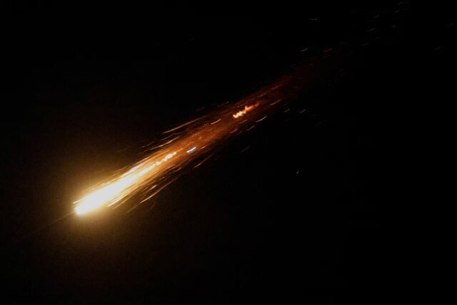 رویترز: اسرائیل برای اولین بار به هدف قرار گرفتن تاسیسات نظامی در حملات ایران اذعان کرد رویترز: اسرائیل برای اولین بار به هدف قرار گرفتن تاسیسات نظامی در حملات ایران اذعان کرد