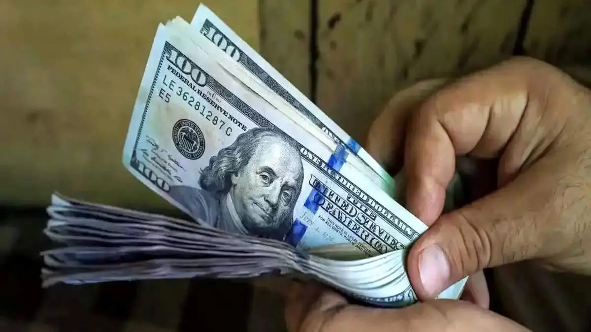 کاهش قیمت دلار آزاد برای دومین روز متوالی