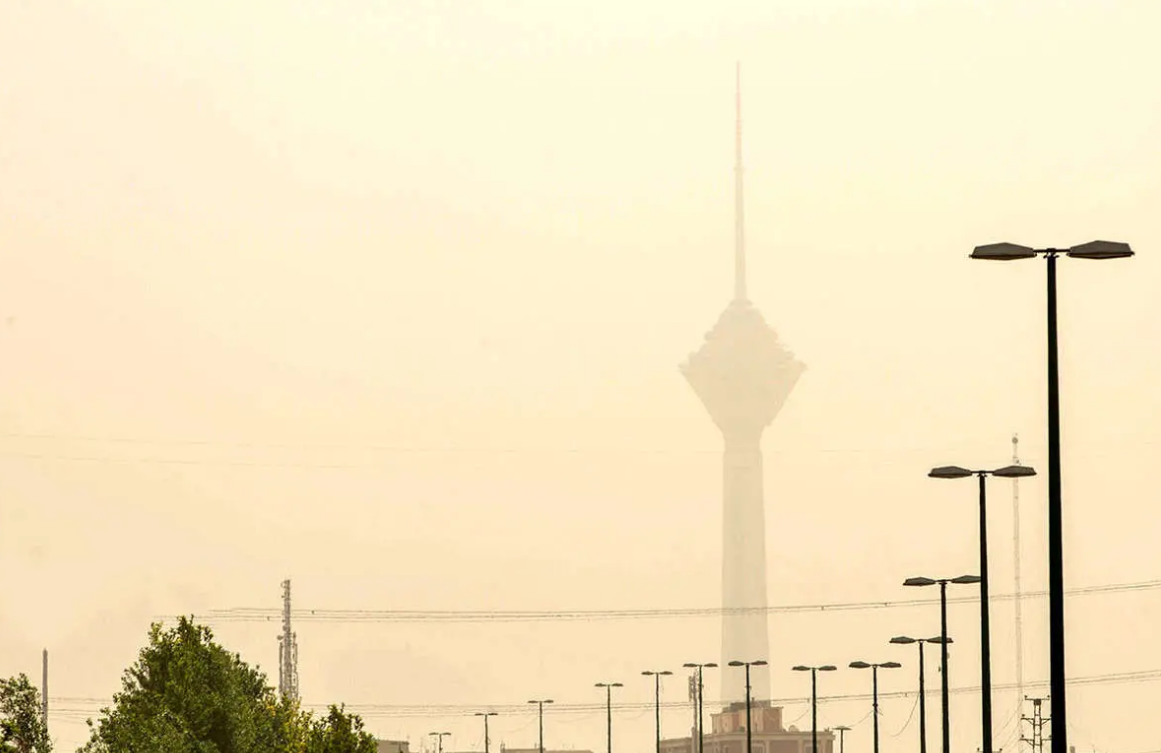 گرد و غبار تهران