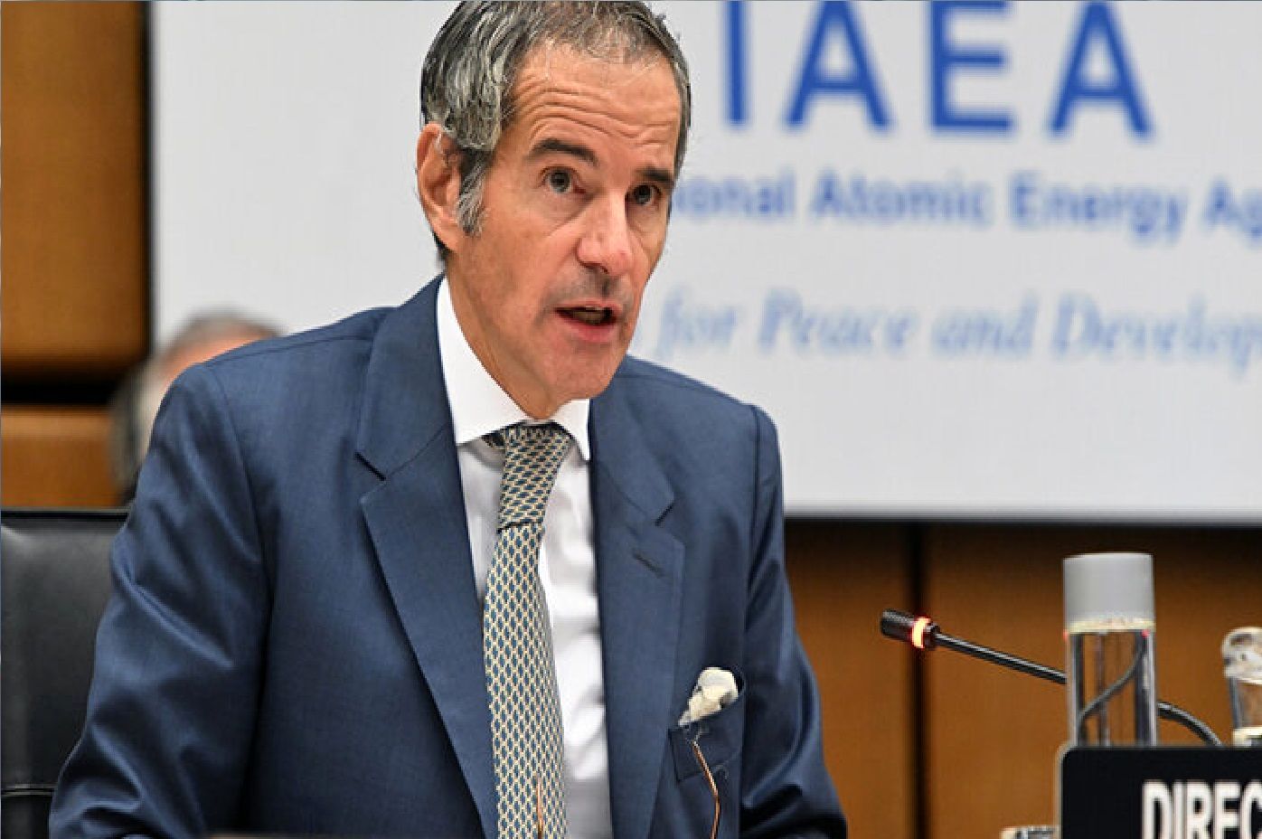 گروسی: اینکه ایران ممکن است یک سلاح اتمی داشته باشد و این که آن را در اختیار دارد دو موضوع متفاوتند گروسی: اینکه ایران ممکن است یک سلاح اتمی داشته باشد و این که آن را در اختیار دارد دو موضوع متفاوتند