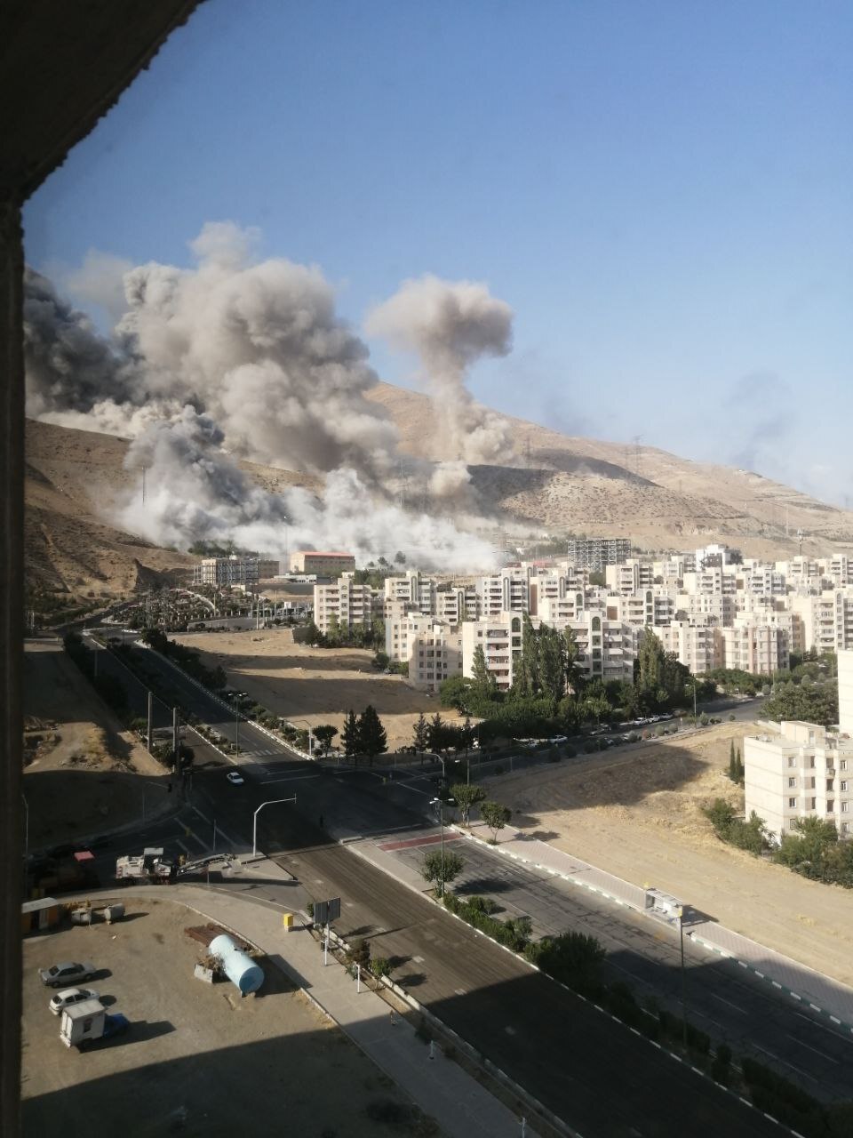 تصاویری که احتمالا مربوط به لحظه انفجار جلسه شورای عالی امنیت ملی است