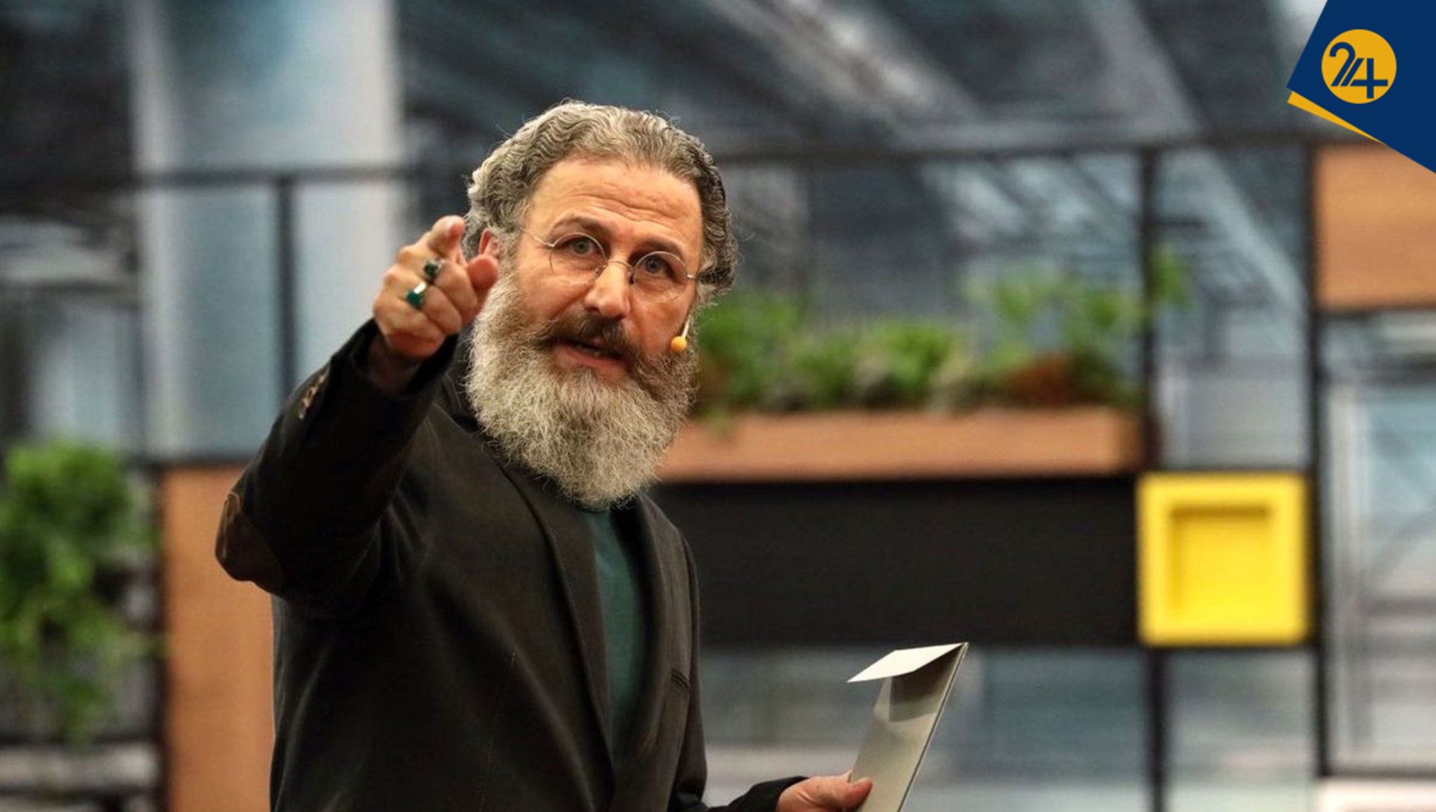 بهرام عظیمی کیست؟ | کارگردانی که میرحسین موسوی را نمیبخشد اما پروژههای دولتی میگیرد بهرام عظیمی کیست؟ | کارگردانی که میرحسین موسوی را نمیبخشد اما پروژههای دولتی میگیرد