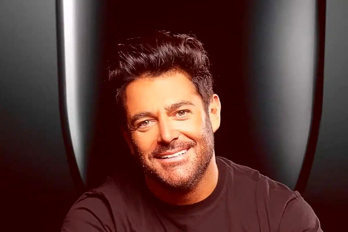 عکسی از لامبورگینی میلیون دلاری محمدرضا گلزار عکسی از لامبورگینی میلیون دلاری محمدرضا گلزار