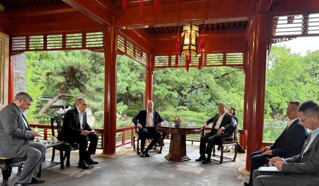 رایزنی وزیران خارجه روسیه و چین درباره ایران