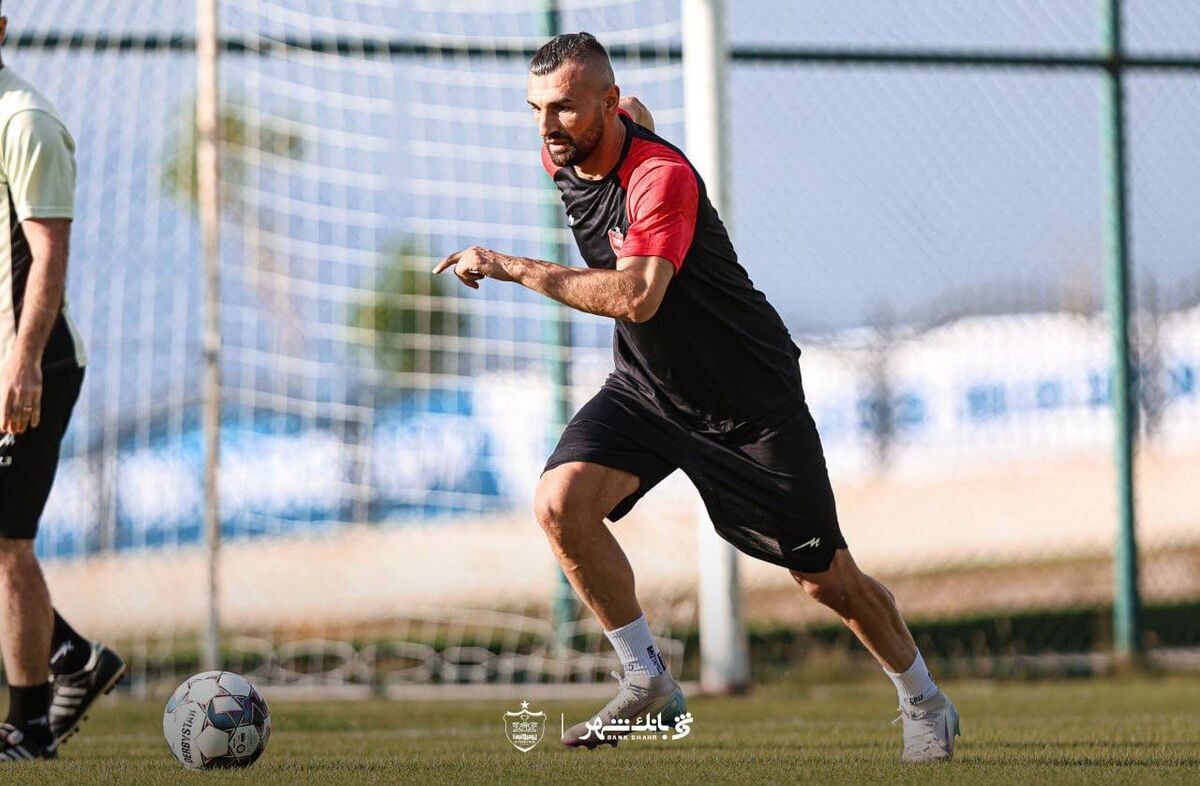  سردار دوباره با پیراهن پرسپولیس دیده شد