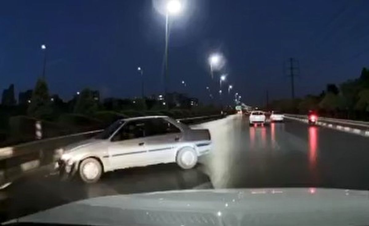 ببینید| تصادف عجیب خودرو در مشهد